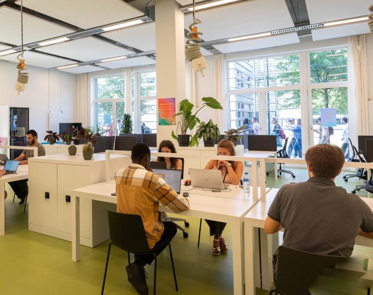 2st - Incubateur